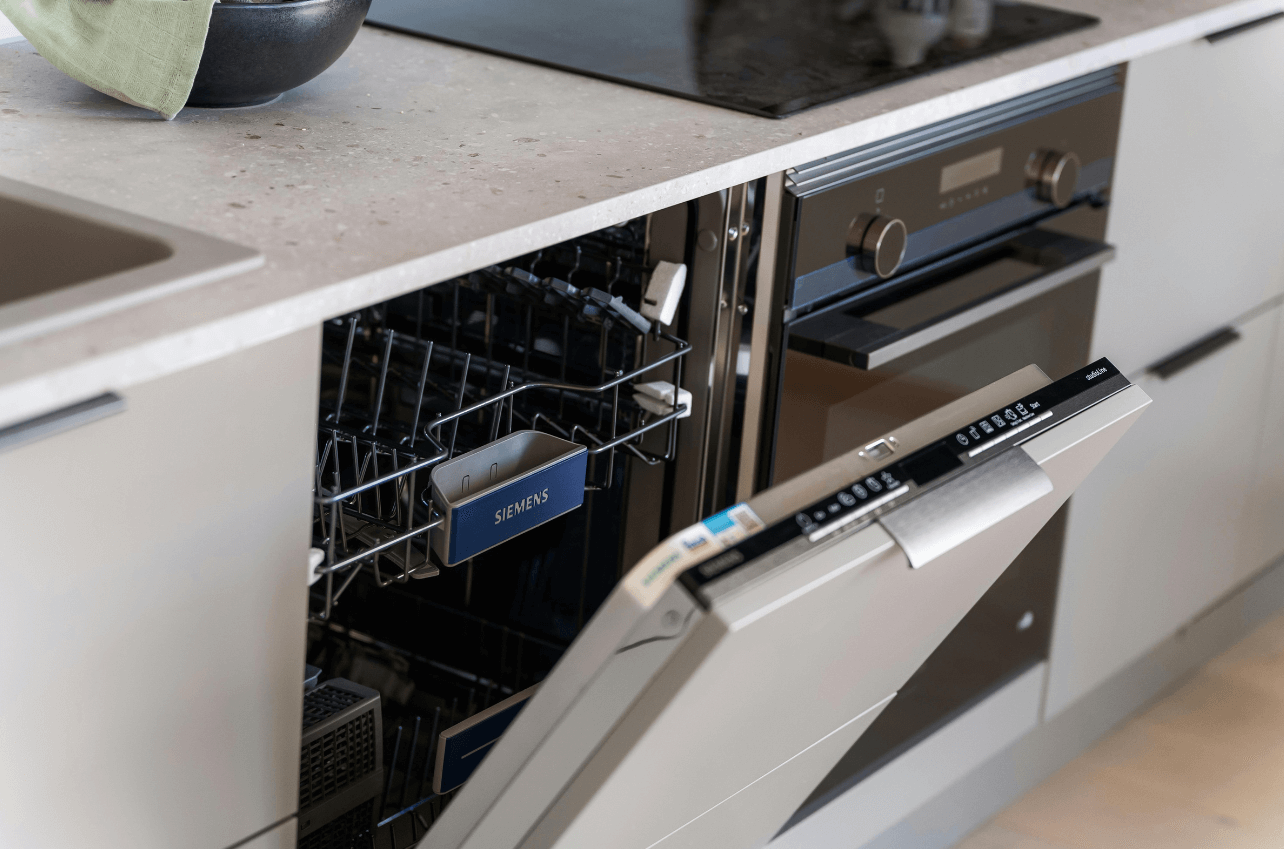Voltage fluctuation protection for dishwashers in Dubai with surge protectors and stabilizers